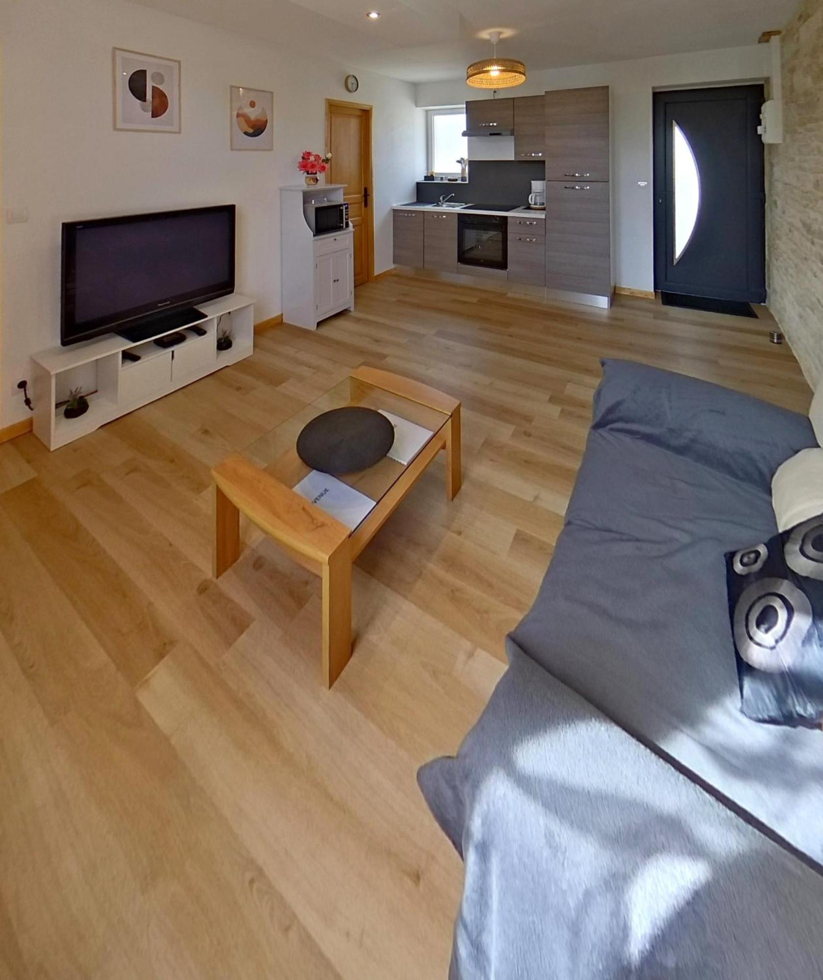 Logement Cosy Parking Prive Situe Au Coeur Du Village Reviers Екстериор снимка