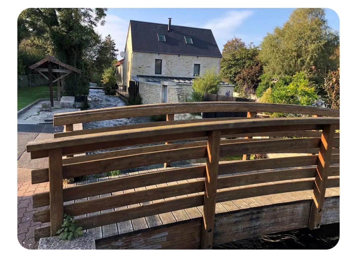 Logement Cosy Parking Prive Situe Au Coeur Du Village Reviers Екстериор снимка